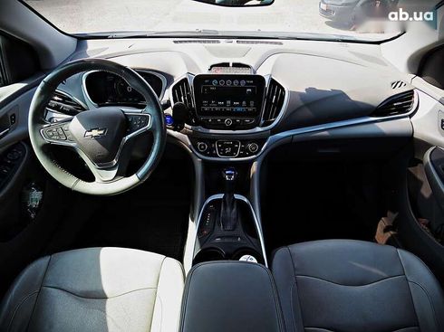 Chevrolet Volt 2015 - фото 17