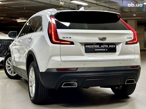 Cadillac XT4 2022 - фото 23