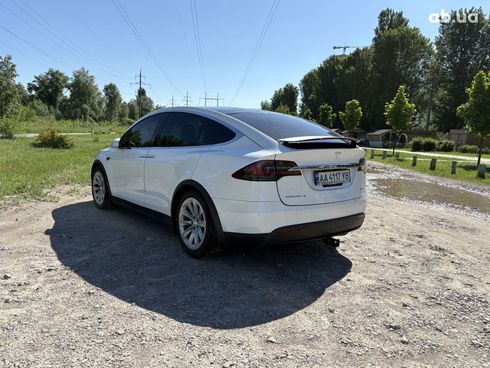 Tesla Model X 2017 белый - фото 7