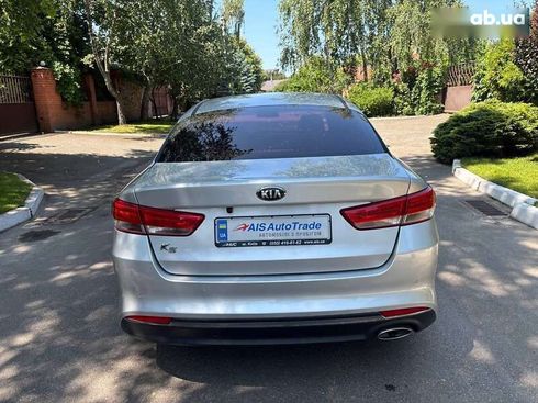 Kia K5 2017 - фото 6
