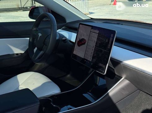 Tesla Model 3 2019 - фото 8