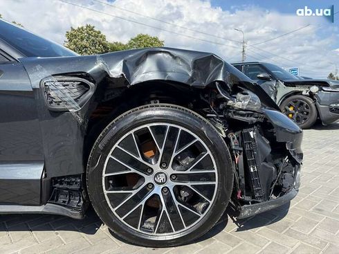 Porsche Taycan 2021 - фото 10
