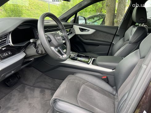 Audi Q7 2021 - фото 20