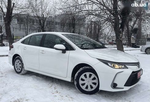 Toyota Corolla 2020 - фото 10