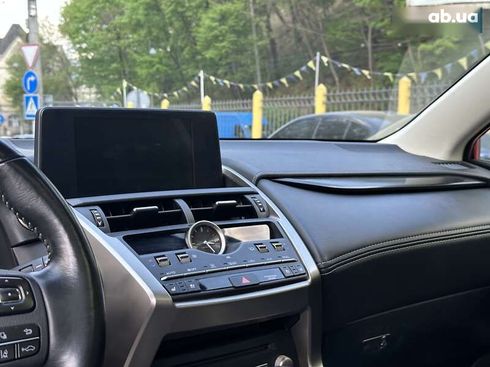 Lexus NX 2019 - фото 24