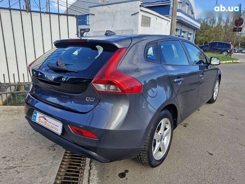 Volvo V40 2014 - фото 6