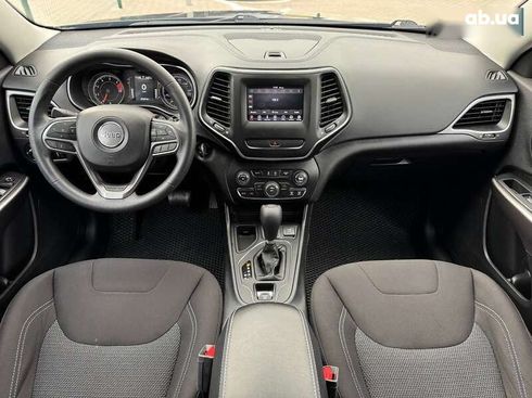 Jeep Cherokee 2019 - фото 15