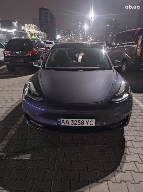 Tesla Model 3 2020 серый - фото 3