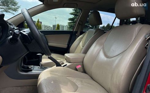 Toyota RAV4 2012 - фото 16