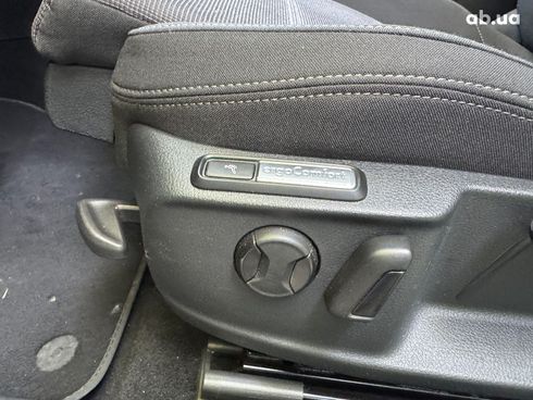 Volkswagen Passat 2019 серый - фото 13