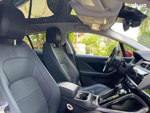 Jaguar I-Pace 2019 красный - фото 29