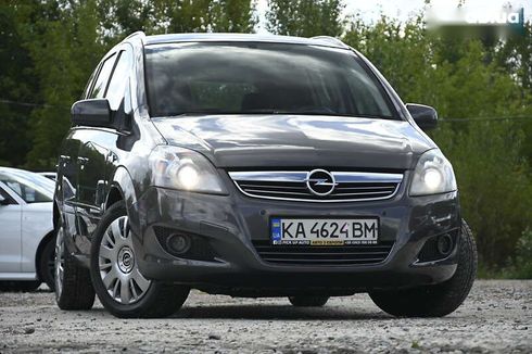Opel Zafira 2010 - фото 3