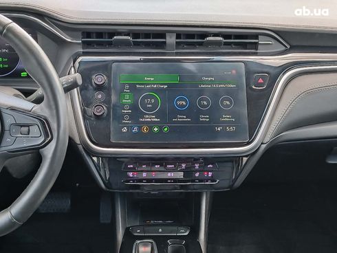 Chevrolet Bolt 2022 серый - фото 6