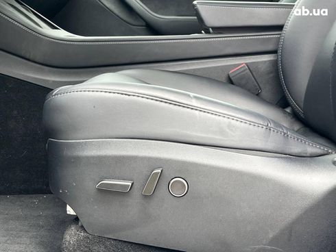Tesla Model Y 2024 белый - фото 40