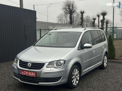 Volkswagen Touran 2010 - фото 3
