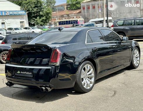 Chrysler 300C 2018 - фото 6