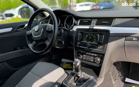 Skoda Superb 2011 - фото 10