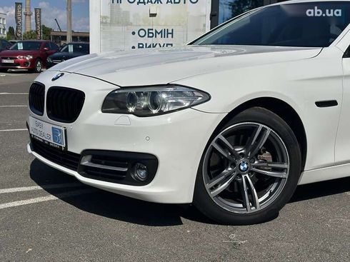 BMW 5 серия 2016 - фото 10