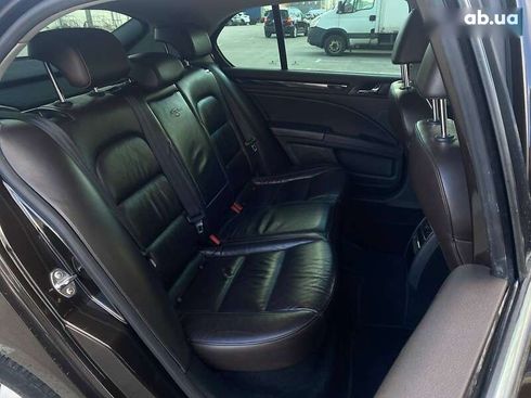 Skoda Superb 2012 - фото 17