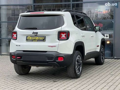 Jeep Renegade 2016 - фото 8