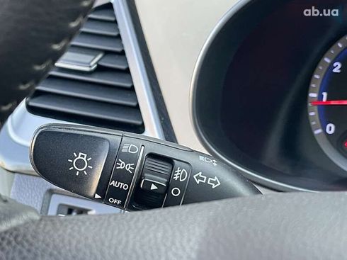 Hyundai Santa Fe 2013 - фото 23