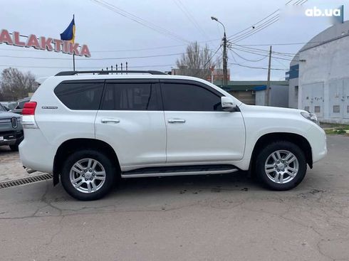 Toyota Land Cruiser Prado 2012 - фото 10