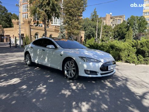 Tesla Model S 2016 - фото 7