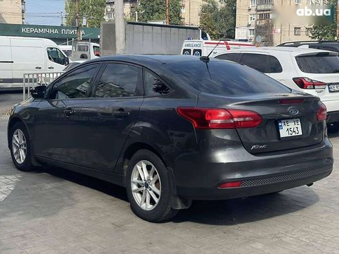 Ford Focus 2015 - фото 10
