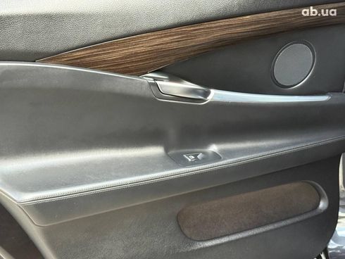 BMW 5 серия 2015 серый - фото 26