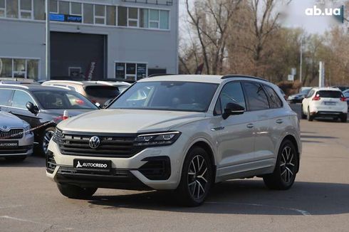 Volkswagen Touareg 2023 - фото 3