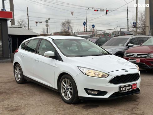 Ford Focus 2017 белый - фото 3