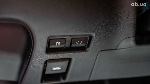 Lexus UX 2019 - фото 17