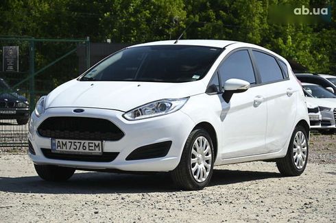 Ford Fiesta 2017 - фото 6