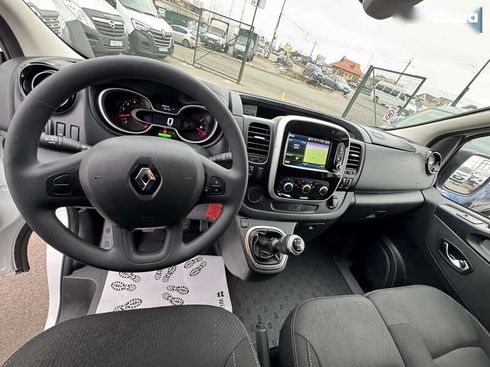 Renault Trafic 2021 - фото 13