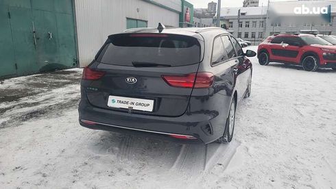 Kia Cee'd 2021 - фото 11