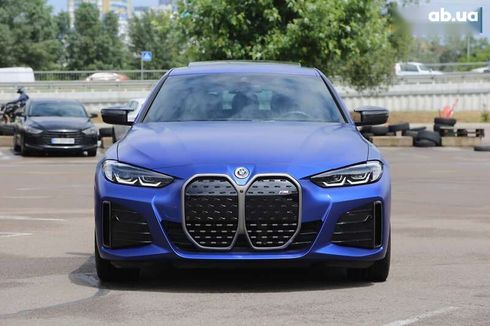 BMW i4 2022 - фото 2