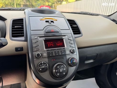 Kia Soul 2010 бежевый - фото 51
