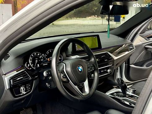 BMW 5 серия 2019 - фото 24