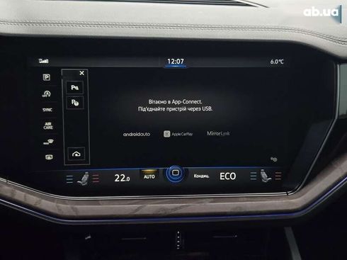 Volkswagen Touareg 2021 - фото 29