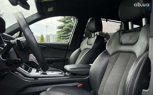 Audi Q7 2021 - фото 15