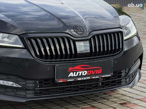 Skoda Superb 2021 - фото 17