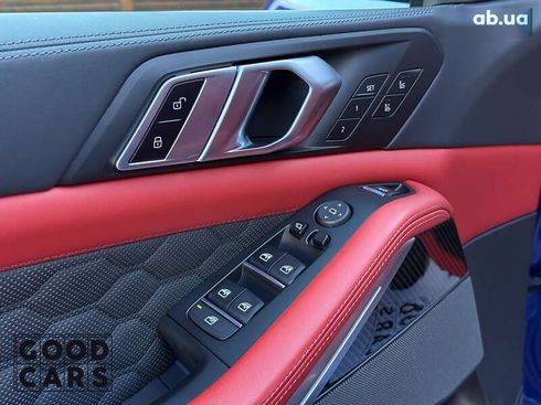 BMW X5 M 2022 - фото 17
