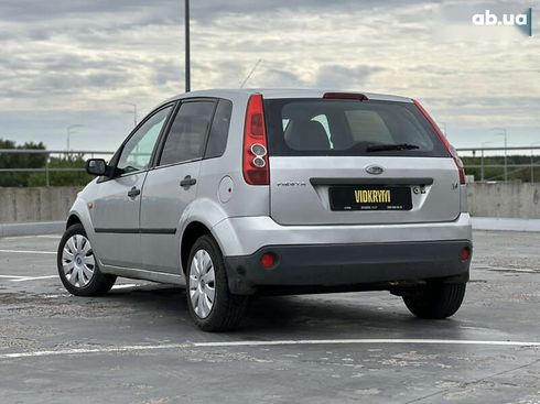 Ford Fiesta 2007 - фото 13