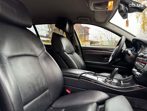 BMW 5 серия 2012 черный - фото 29