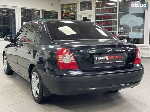 Hyundai Elantra 2010 - фото 12