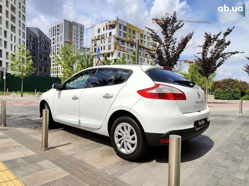 Renault Megane 2013 - фото 11