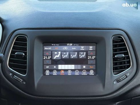 Jeep Compass 2021 - фото 26