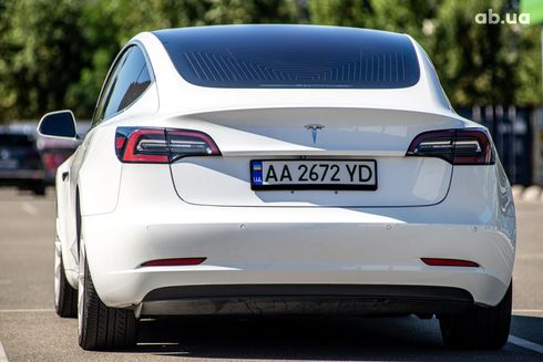 Tesla Model 3 2018 белый - фото 6