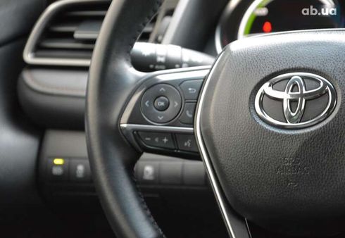 Toyota Camry 2019 - фото 20