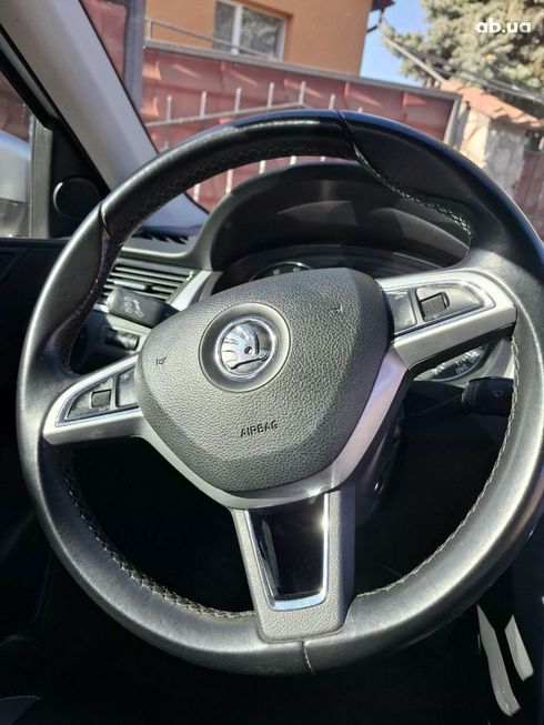 Skoda Rapid 2017 серый - фото 5